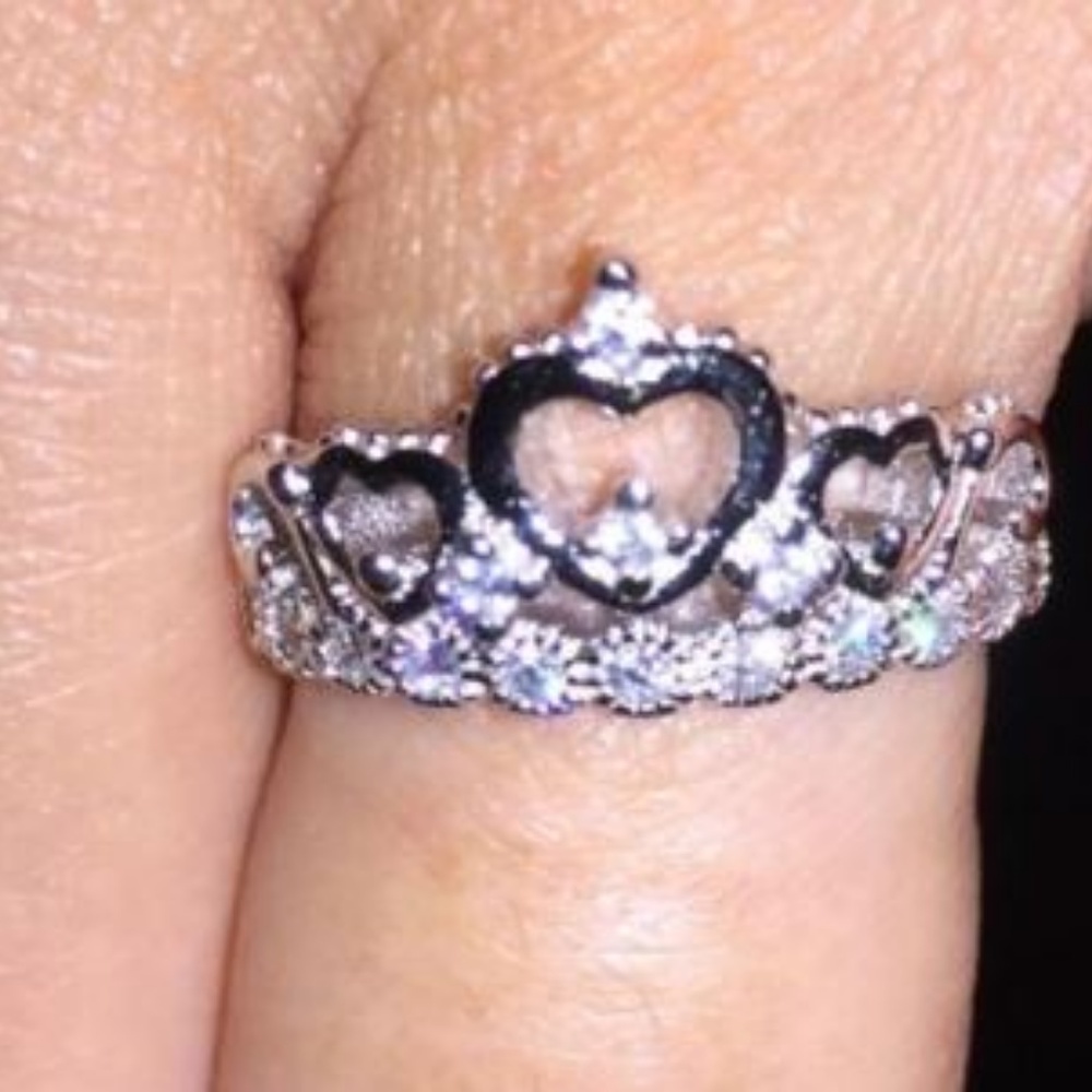 Princess Tiara Silver CZHeart Ring Only for Divas! - Picture 2 of 6
